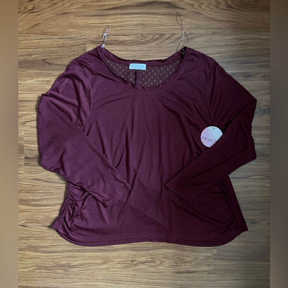*NWT* Full Circle Trends Women’s Stretchy Long Sleeve Blouse Size 1XL